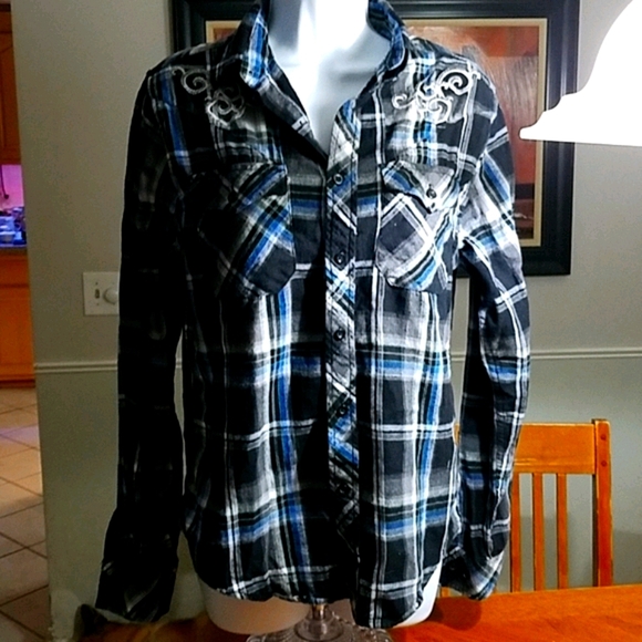 "Final Price •Black Brand" dressy embroidard Flannel - Picture 2 of 5